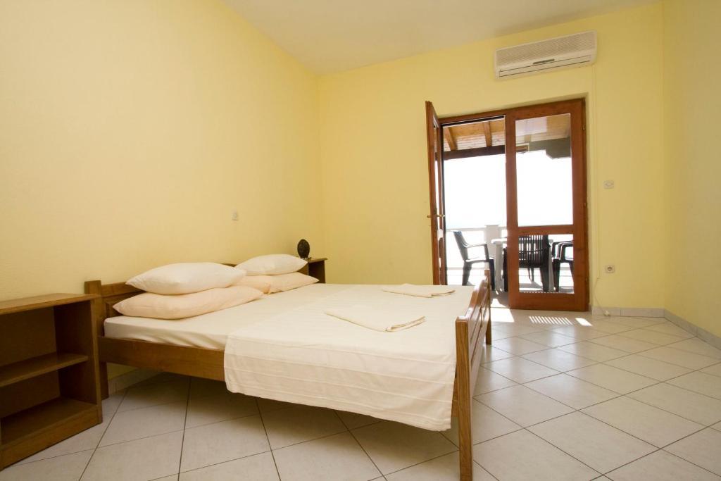 Ella Apartments Omiš Szoba fotó
